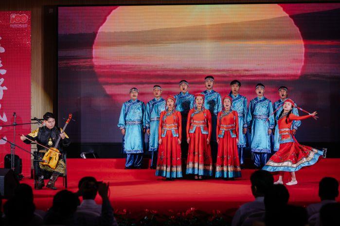 18、《草原上升起不落的太陽(yáng)》青海分公司